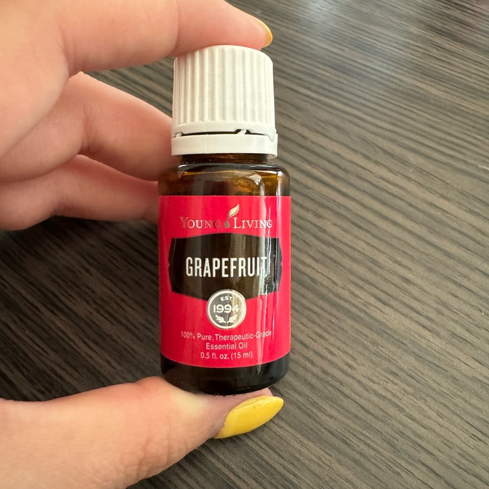 Grapefruit oil young living 15 mL